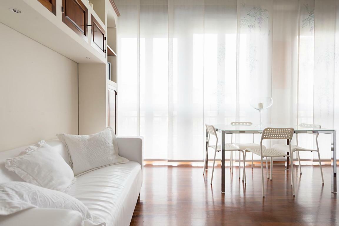 Апартаменты Studio Downtown Fantastic Area Милан Экстерьер фото